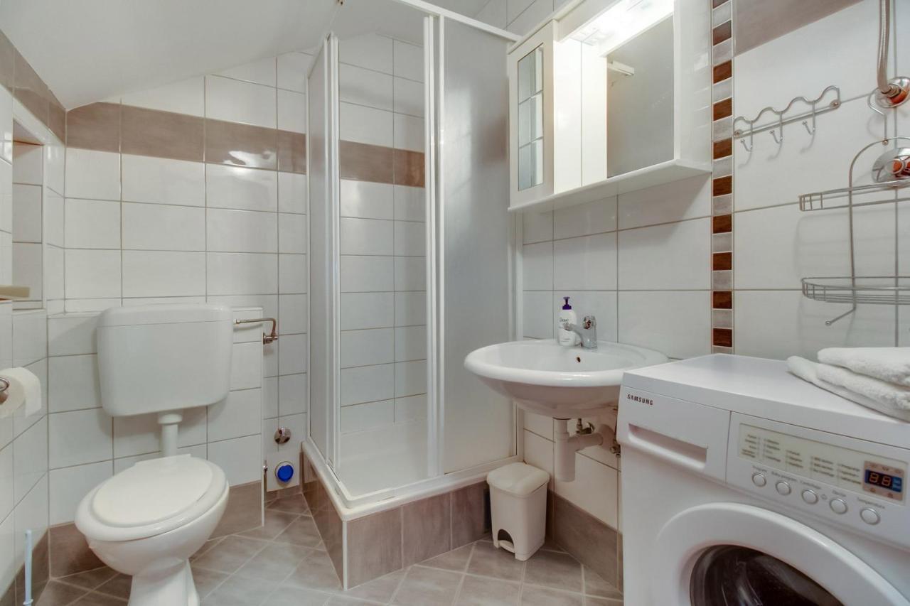 Apartments Rosa Mali Lošinj Extérieur photo