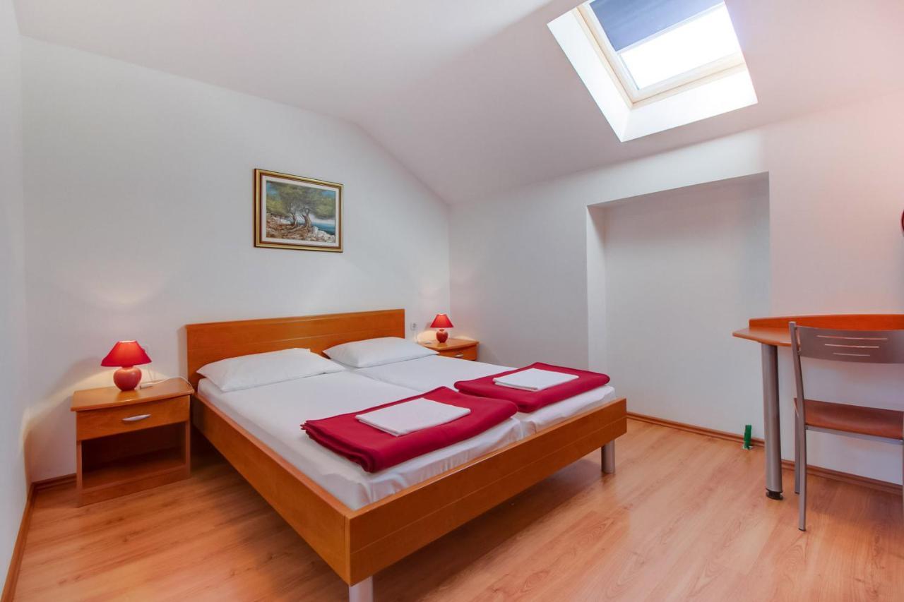 Apartments Rosa Mali Lošinj Extérieur photo