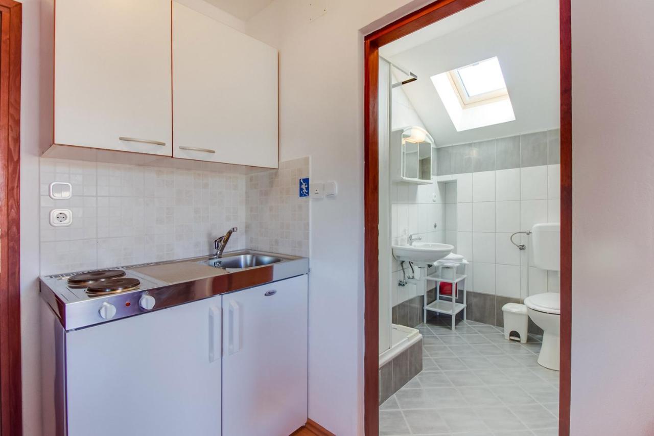 Apartments Rosa Mali Lošinj Extérieur photo