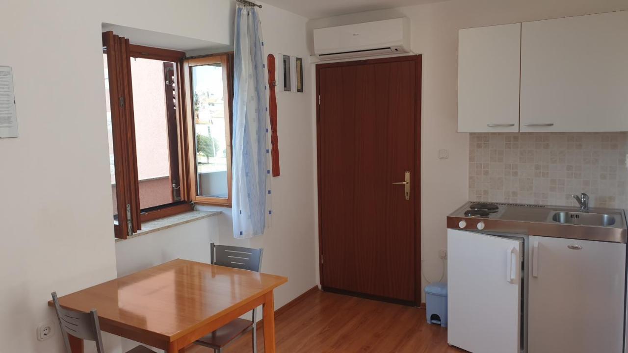 Apartments Rosa Mali Lošinj Extérieur photo